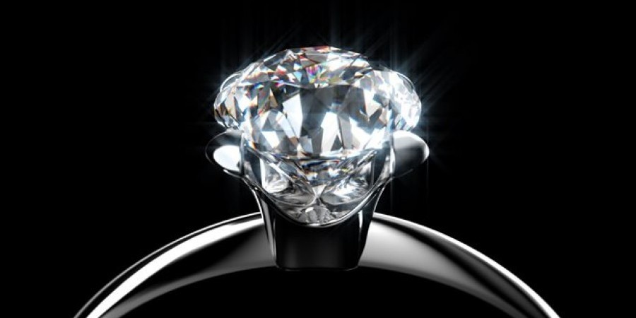 Ένα φο μπιζού από παλιατζίδικο έγινε θησαυρός 26 καρατίων